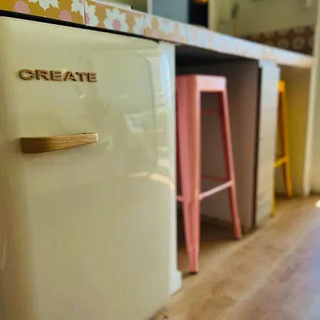 2 Pieces, Cocon De Charme, Les Pieds Dans L'eau ! *